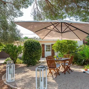 https://haus-mit-garten-uber-der-bucht-von-cannes.fr-provencehotel.com