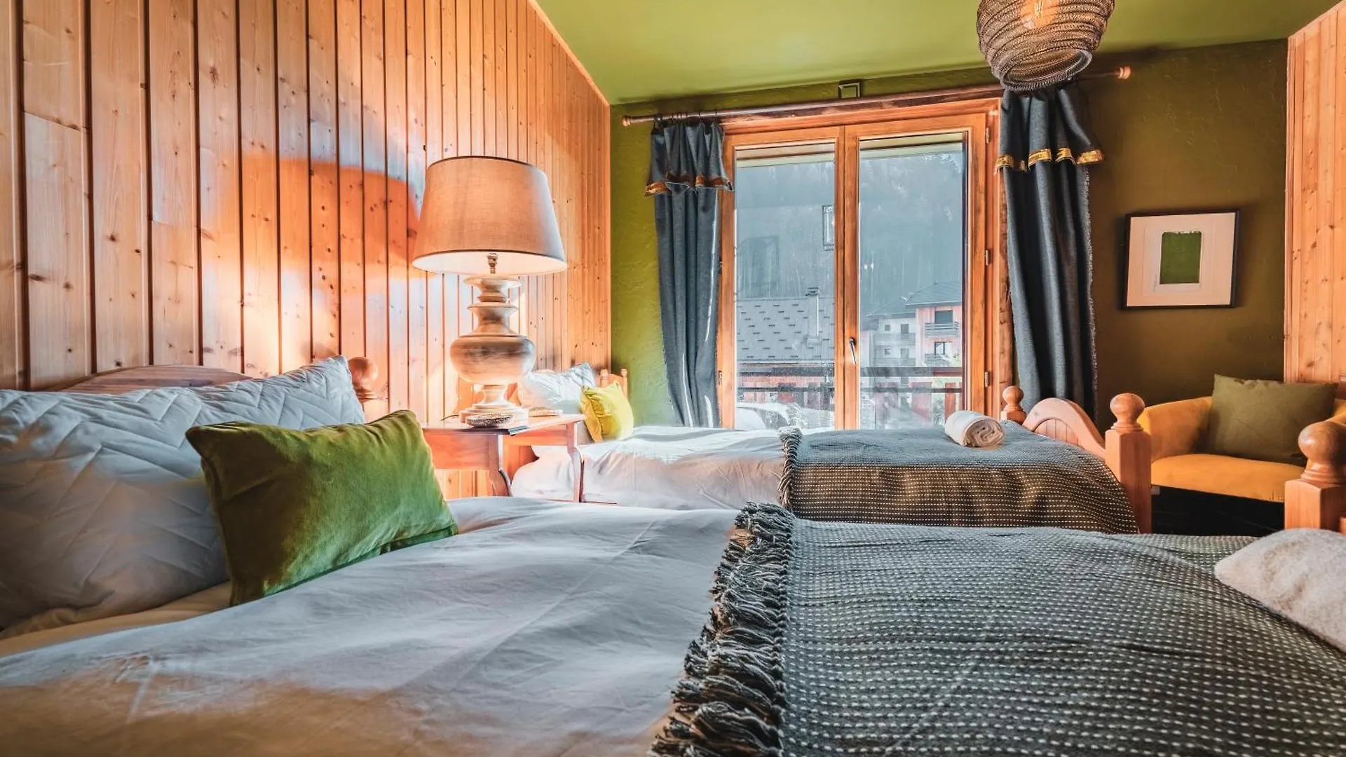 The Fat Fox Lodge, Morzine Montriond